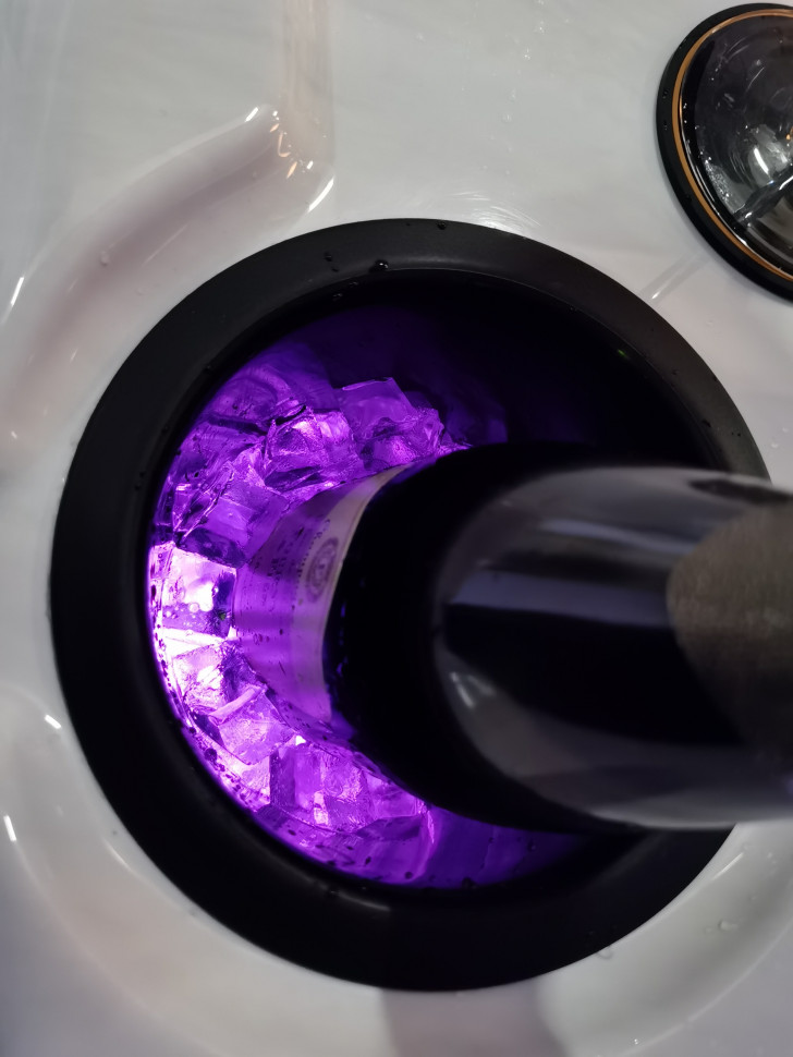 Гидромассажный СПА бассейн Kingston JCS-103 (рис.12) Гидромассажный СПА бассейн Kingston JCS-103 (рис.12)